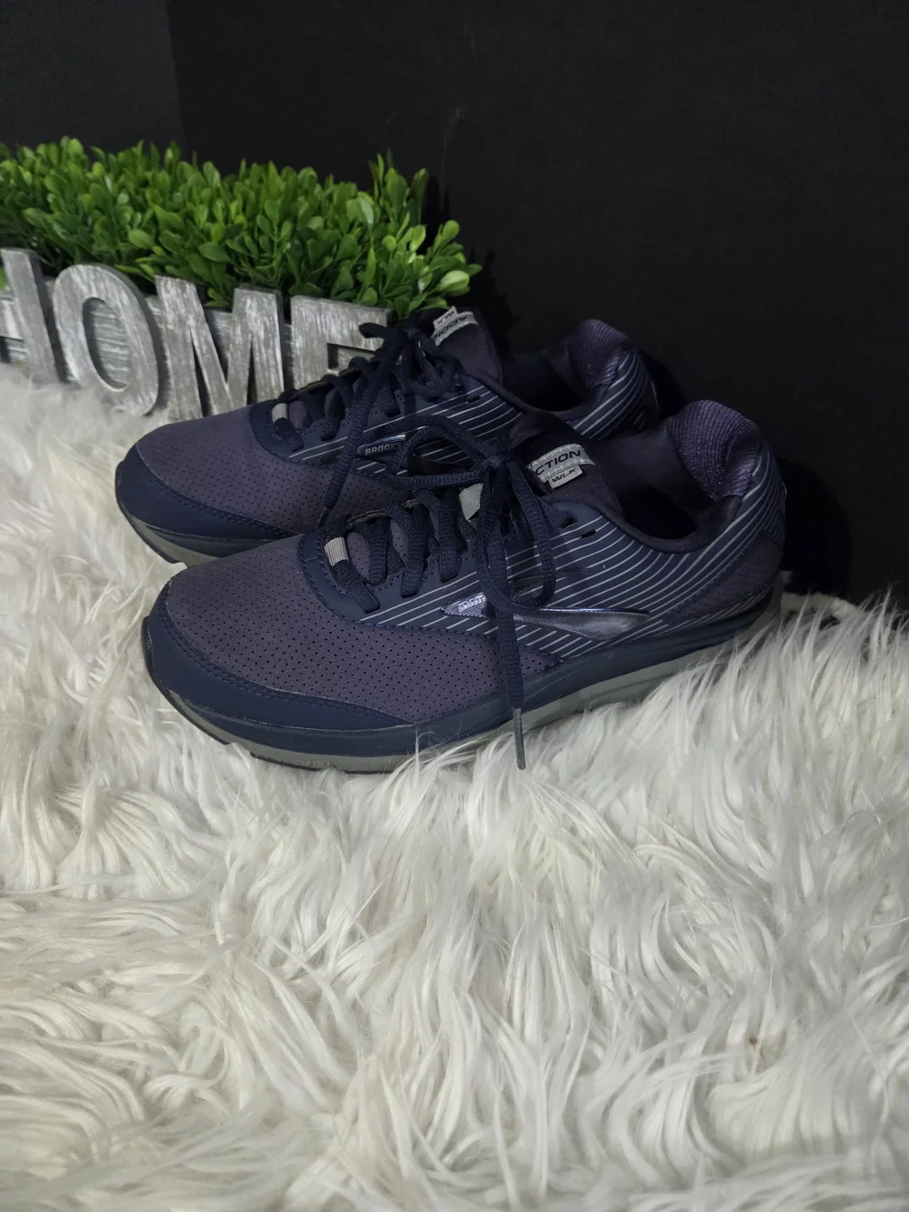Brooks Addition Walker 2 Navy & Gray Running Shoes.  Women Size 7.5